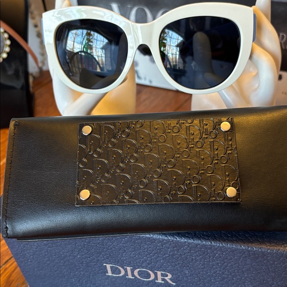 Dior Decale 1F Ivory & Light Blue Cat-Eye Sunglasses – Full Set NWT main image 6